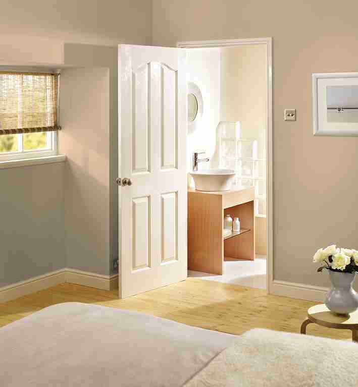 White Moulded Mayfair 4P